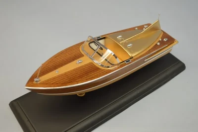 1955 Chris Craft 21 Cobra boat 1:24 - DUMAS